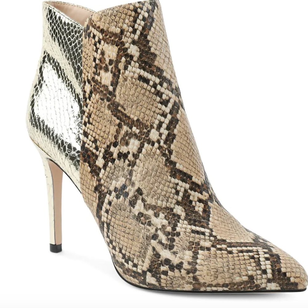 NEW! BCBGeneration 🔥Mixed Media Stiletto Boots🔥
